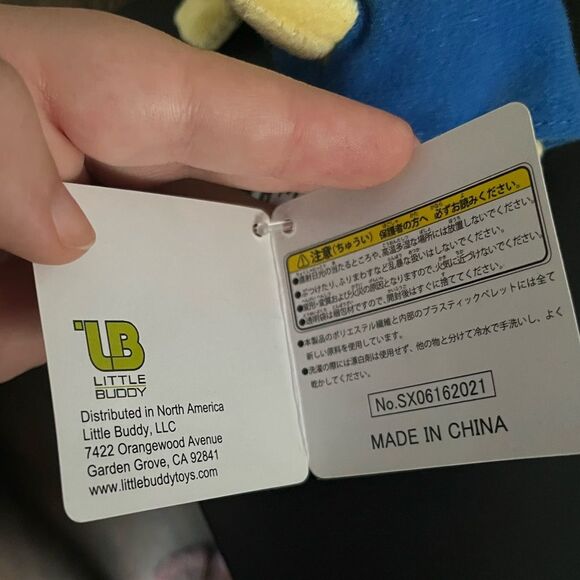 NWT Animal Crossing Isabelle Nintendo Plushie - Picture 3 of 5